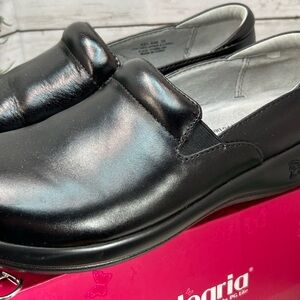Alegria Jet Luster Professional shoe NWOT size 39 (9-9/12)